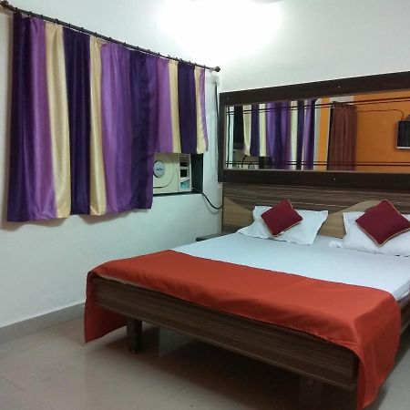 Hotel Shiva 潘韦尔 外观 照片