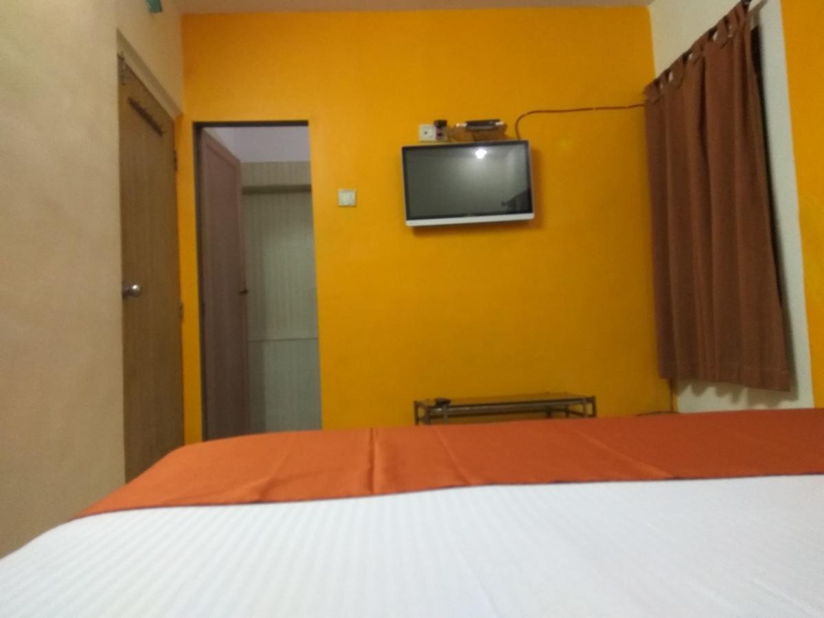 Hotel Shiva 潘韦尔 外观 照片