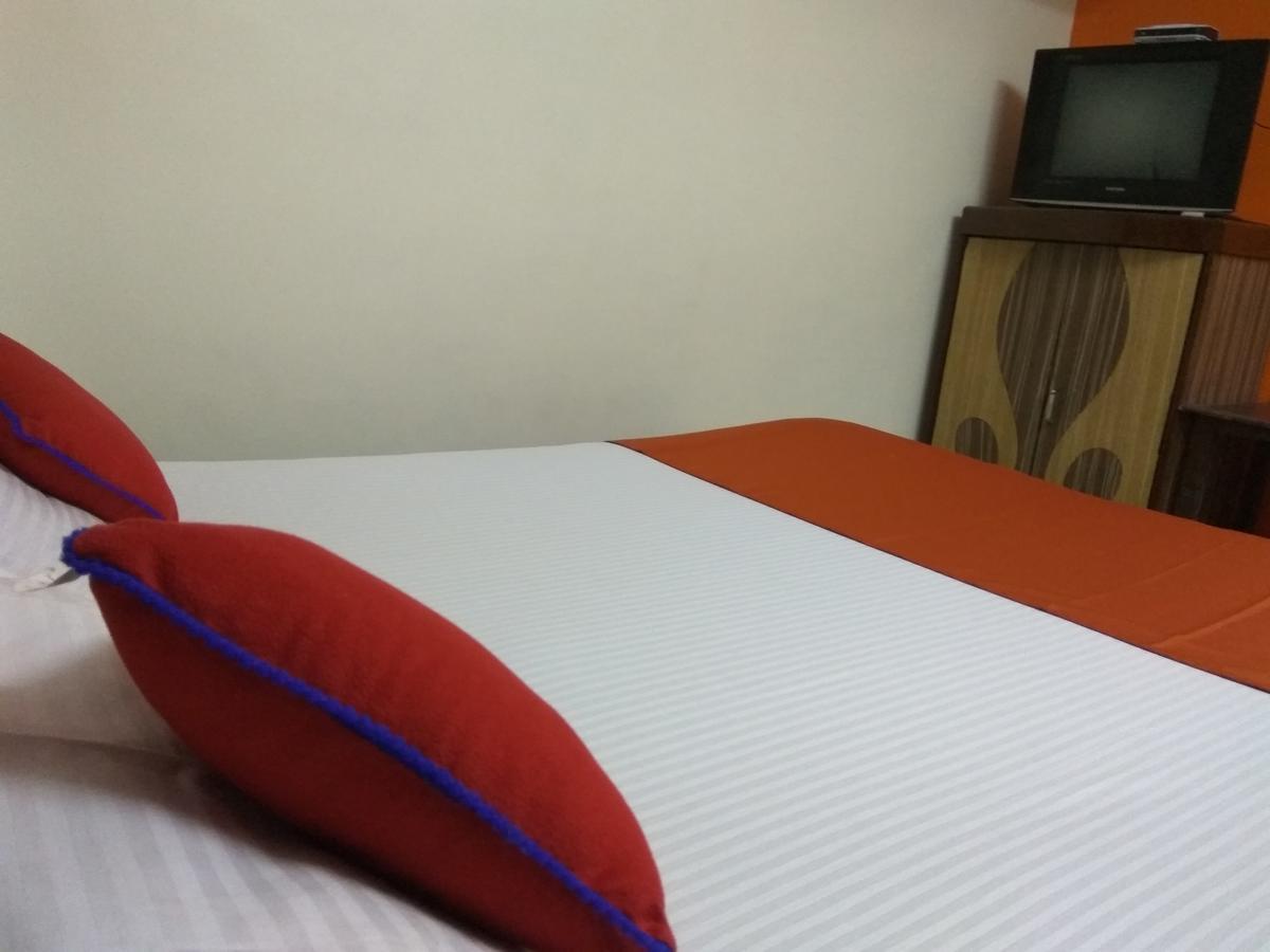 Hotel Shiva 潘韦尔 外观 照片